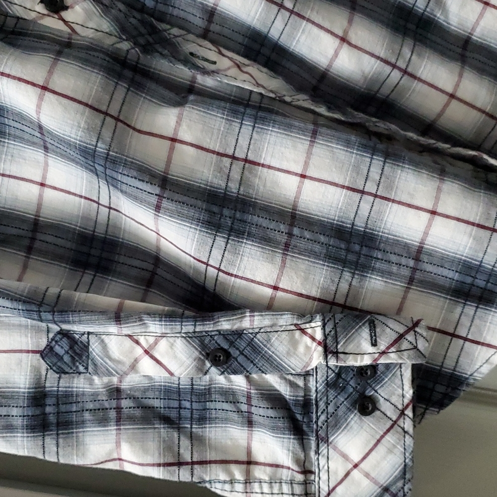 Helix button down - Picture 2 of 5